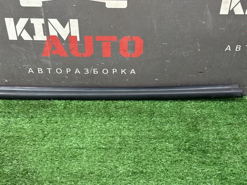 Уплотнитель стекла наружный (Бархотка) Opel Astra H