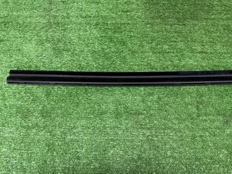 Уплотнитель стекла наружный (Бархотка) Opel Astra H