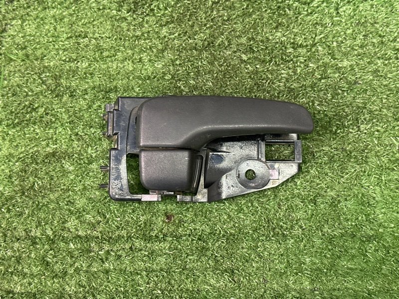 Ручка двери внутренняя Mitsubishi Lancer 9