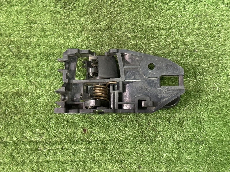 Ручка двери внутренняя Mitsubishi Lancer 9