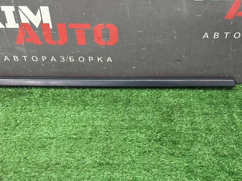 Уплотнитель стекла наружный (Бархотка) Opel Astra J