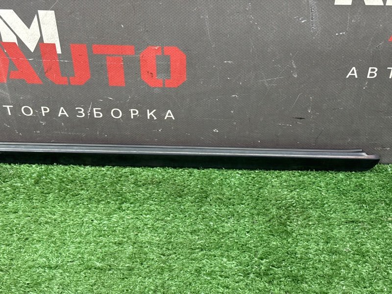 Уплотнитель стекла наружный (Бархотка) Lada Largus