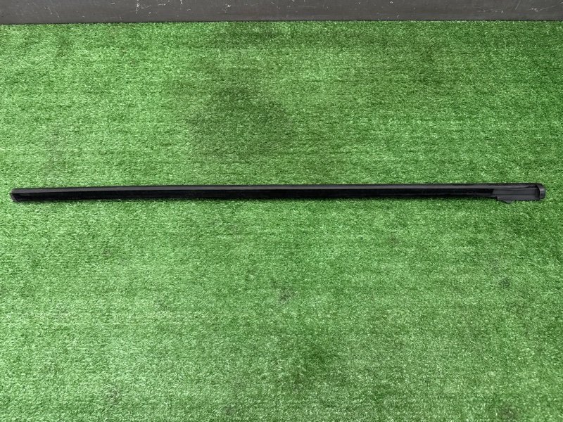 Уплотнитель стекла наружный (Бархотка) Ford Focus 2