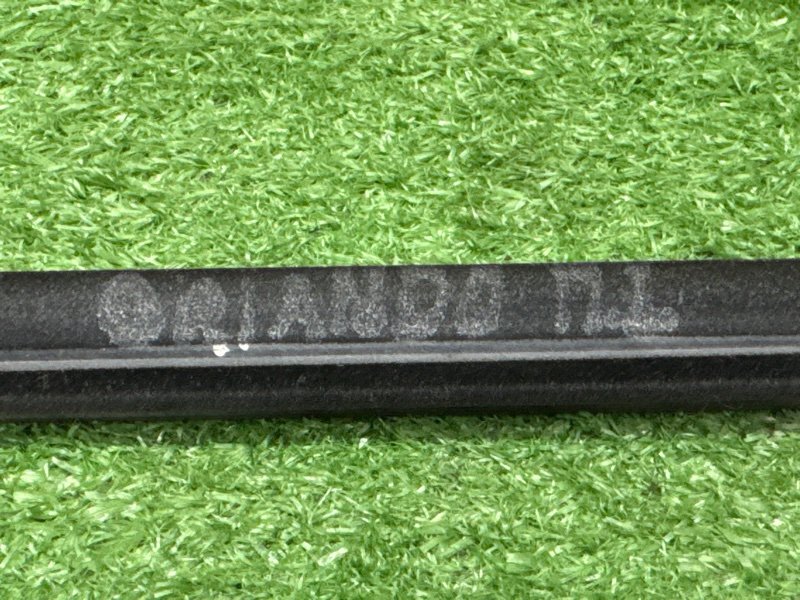 Уплотнитель стекла наружный (Бархотка) Chevrolet Orlando