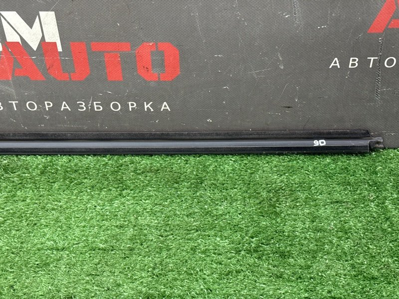 Уплотнитель стекла наружный (Бархотка) Hyundai I20