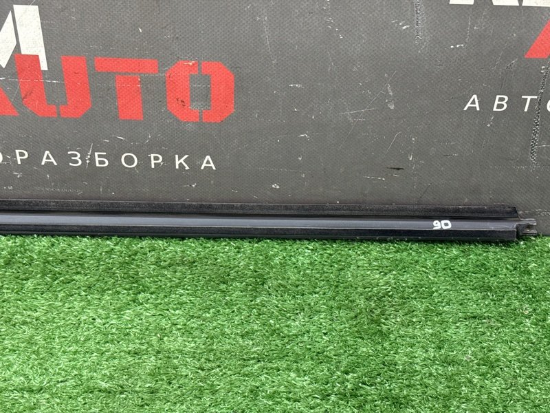 Уплотнитель стекла наружный (Бархотка) Hyundai I20