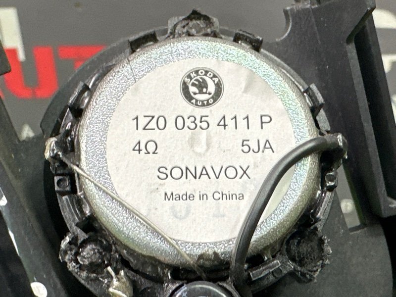 Ручка двери внутренняя Skoda Octavia A5