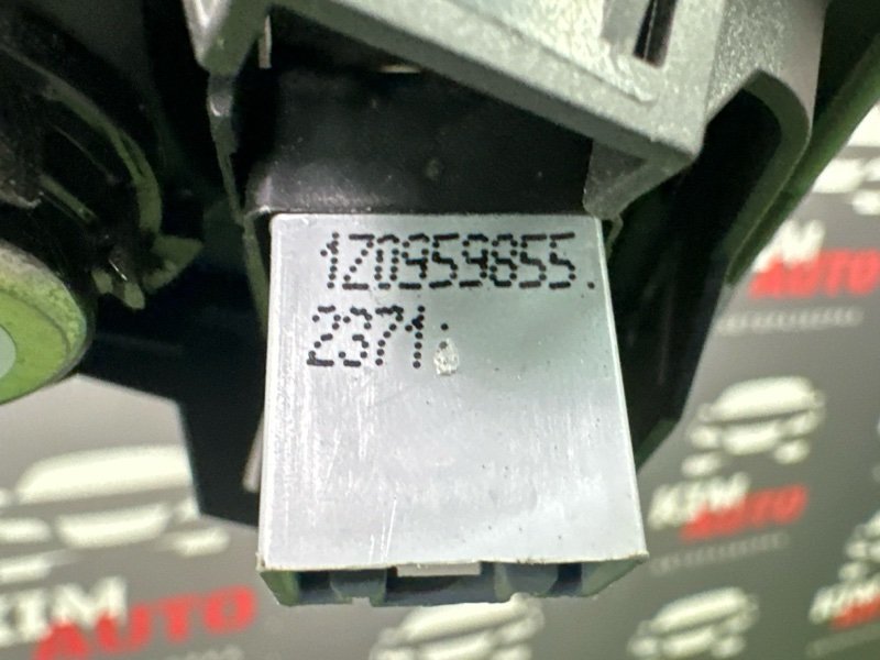 Ручка двери внутренняя Skoda Octavia A5