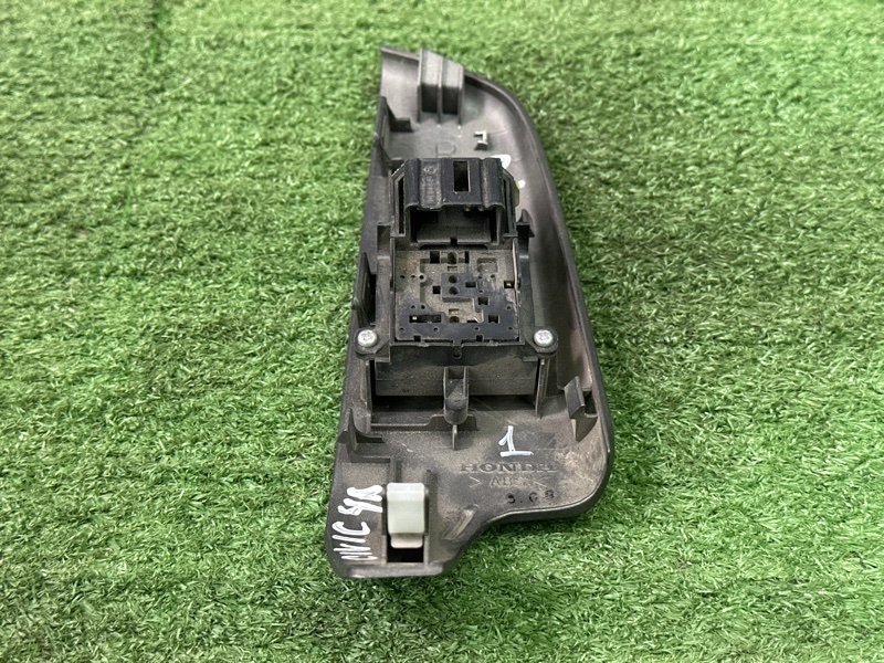 Кнопка стеклоподъемника Honda Civic