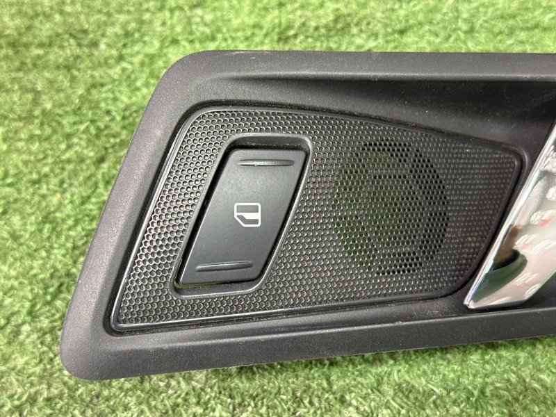 Ручка двери внутренняя (хром) Skoda Octavia A5