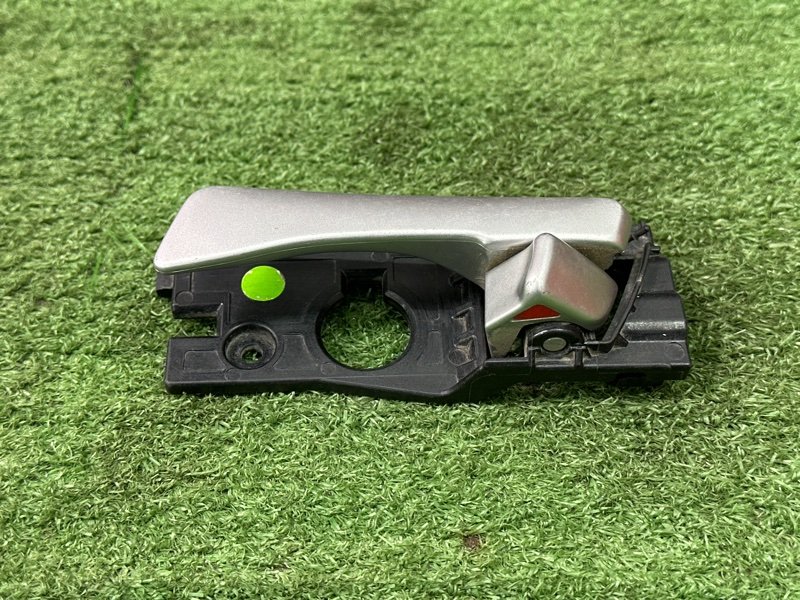 Ручка двери внутренняя Hyundai Solaris 1