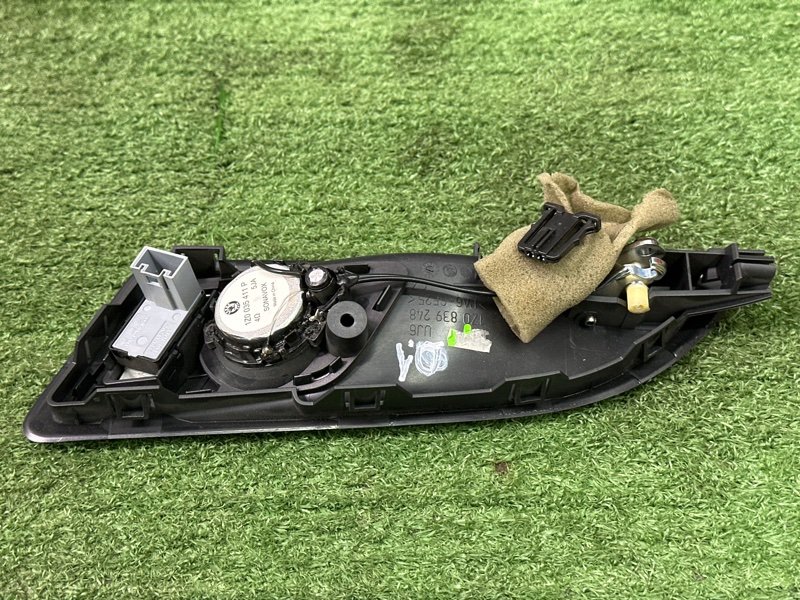 Ручка двери внутренняя Skoda Octavia A5