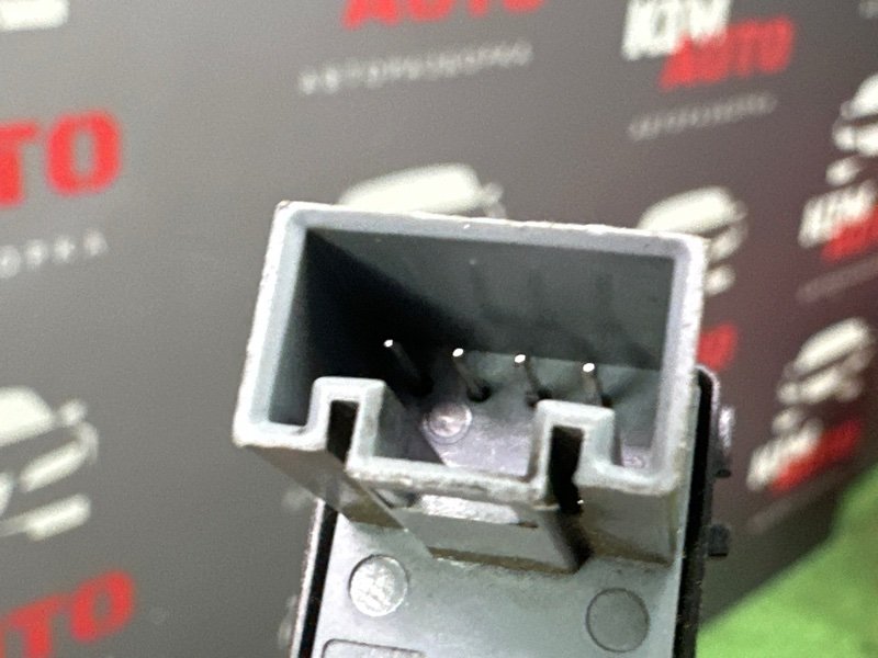 Ручка двери внутренняя Skoda Octavia A5