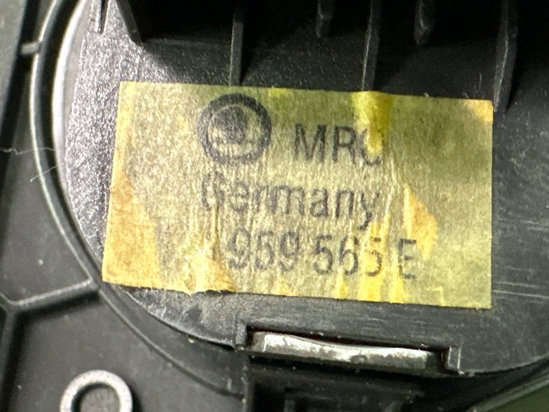 Блок управления зеркалами Skoda Octavia A5