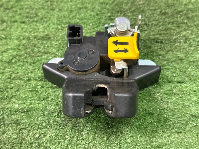 Замок крышки багажника Kia Cerato 4 2021 BD