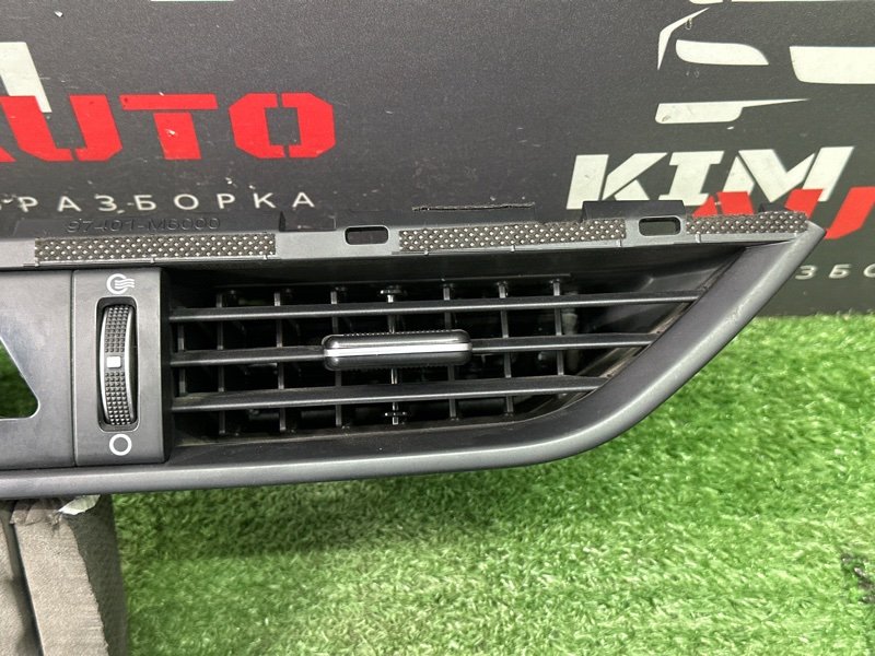 Дефлектор отопителя центральный Kia Cerato 4 2021 BD