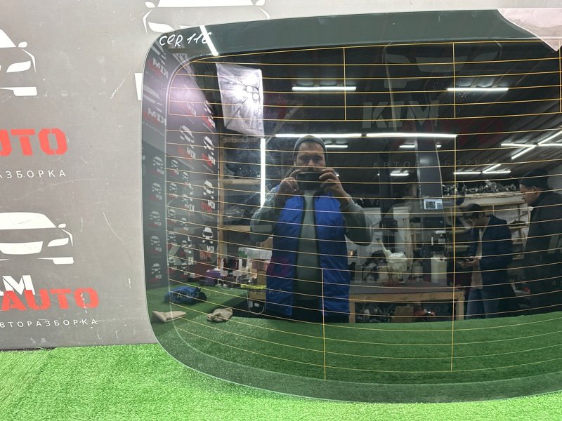 Стекло заднее с обогревом Kia Cerato 4 2021 BD