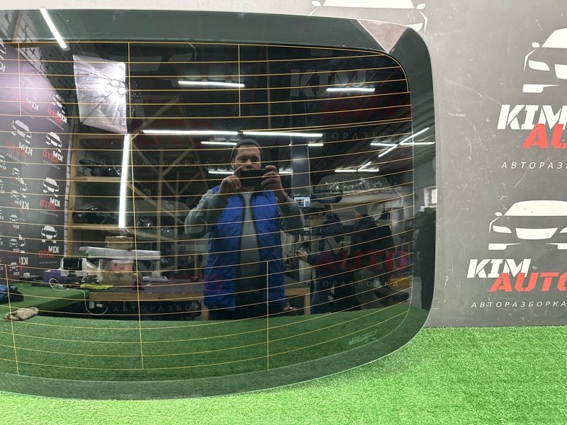 Стекло заднее с обогревом Kia Cerato 4 2021 BD