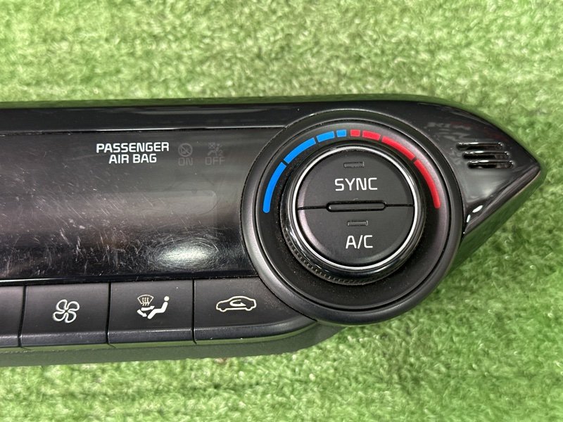 Блок управления климат-контролем Kia Cerato 4 2021 BD