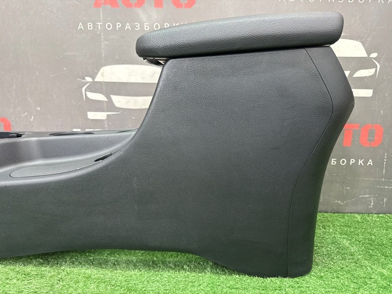 Центральная Консоль с подлокотником Kia Cerato 4 2021 BD