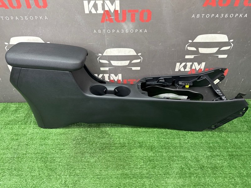 Центральная Консоль с подлокотником Kia Cerato 4 2021 BD