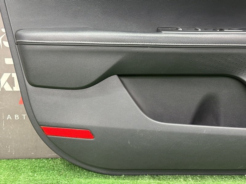 Обшивка двери Kia Cerato 4 2021 BD