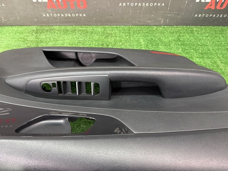 Обшивка двери Kia Cerato 4 2021 BD