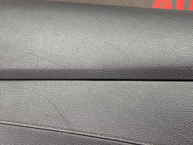 Обшивка двери Kia Cerato 4 2021 BD