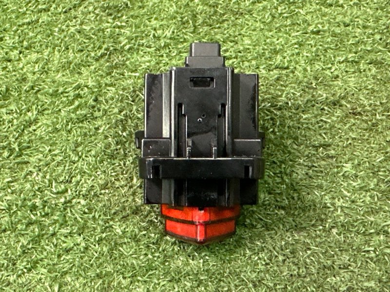 Кнопка аварийной сигнализации Kia Cerato 4 2021 BD