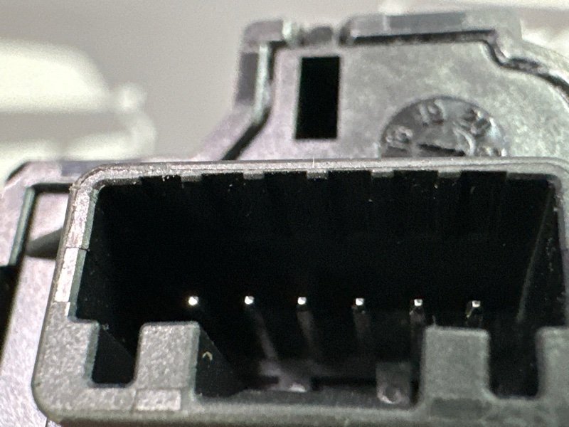 Кнопка аварийной сигнализации Kia Cerato 4 2021 BD