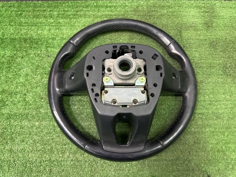 Рулевое колесо с подогревом и кнопками Kia Cerato 4 2021 BD