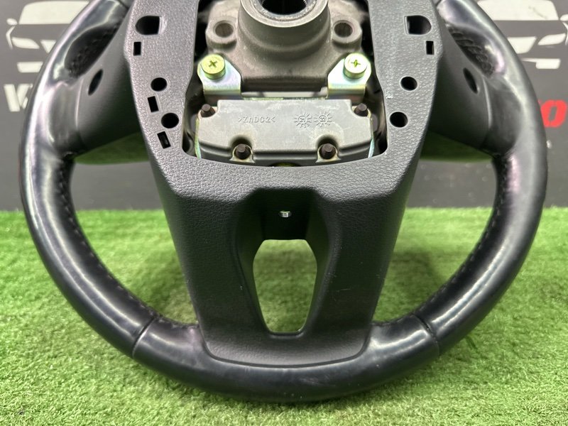 Рулевое колесо с подогревом и кнопками Kia Cerato 4 2021 BD