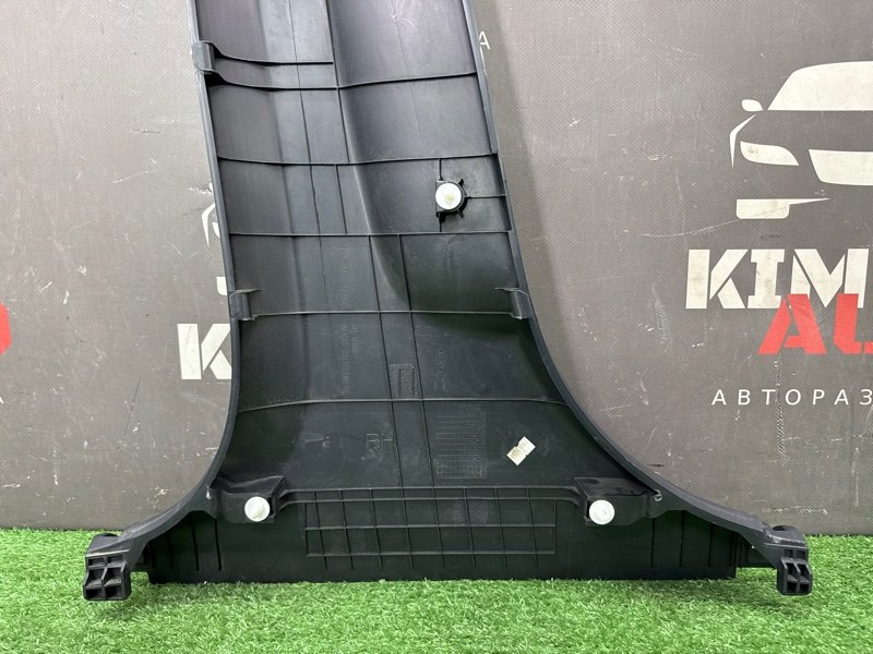 Накладка центральной стойки нижняя Kia Cerato 4 2021 BD