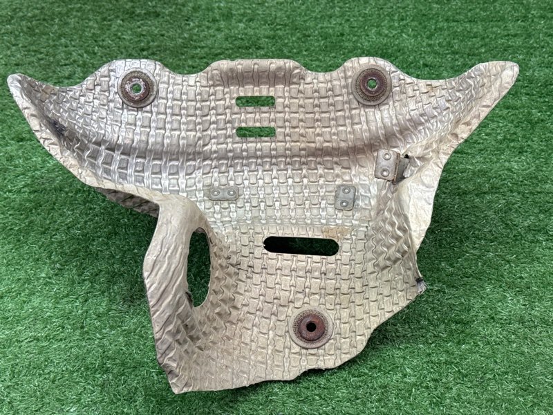 Термоэкран выпускного коллектора Kia Cerato 4 2021 BD