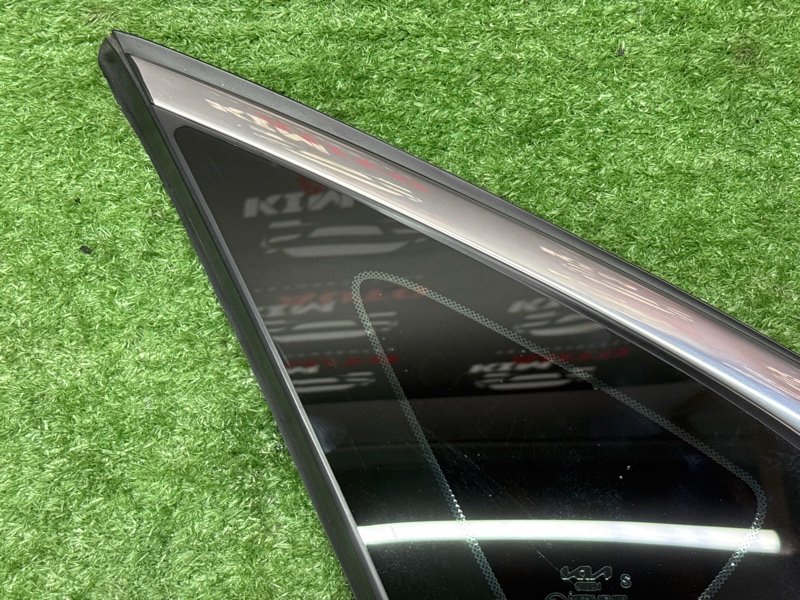 Стекло кузовное Kia Cerato 4 2021 BD