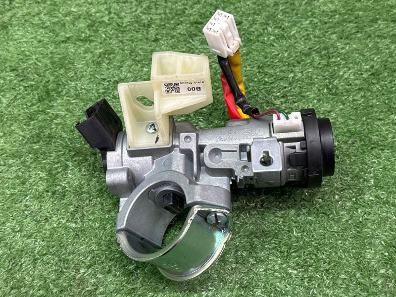 Замок зажигания, личинка двери и ключ Kia Cerato 4 2021 BD