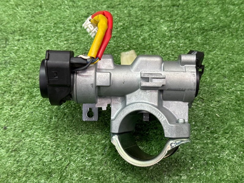 Замок зажигания, личинка двери и ключ Kia Cerato 4 2021 BD