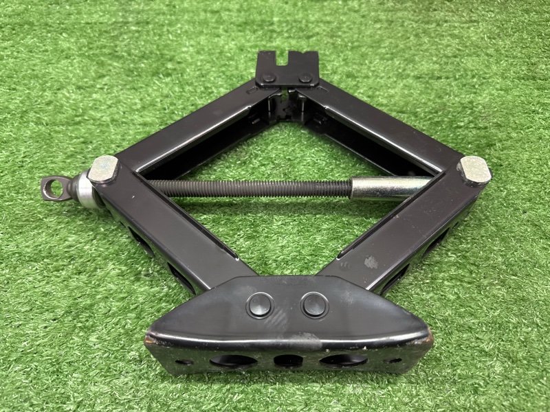 Пенопласт с инструментами Kia Cerato 4 2021 BD