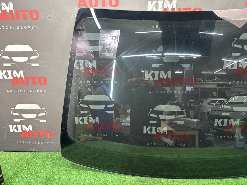 Стекло лобовое Kia Cerato 4 2021 BD