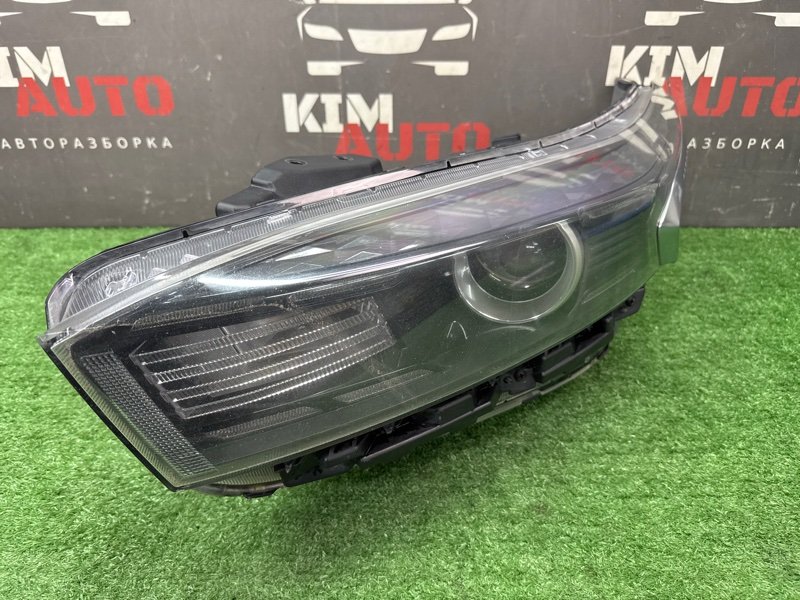 Фара галогеновая с ДХО Kia Cerato 4 2021 BD