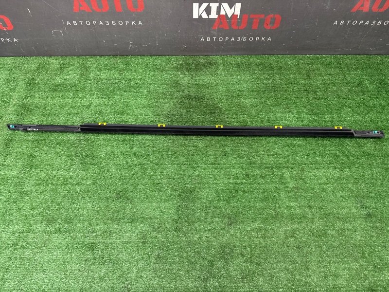 Уплотнитель стекла наружный(Бархотка) Хром Kia Cerato 4 2021 BD