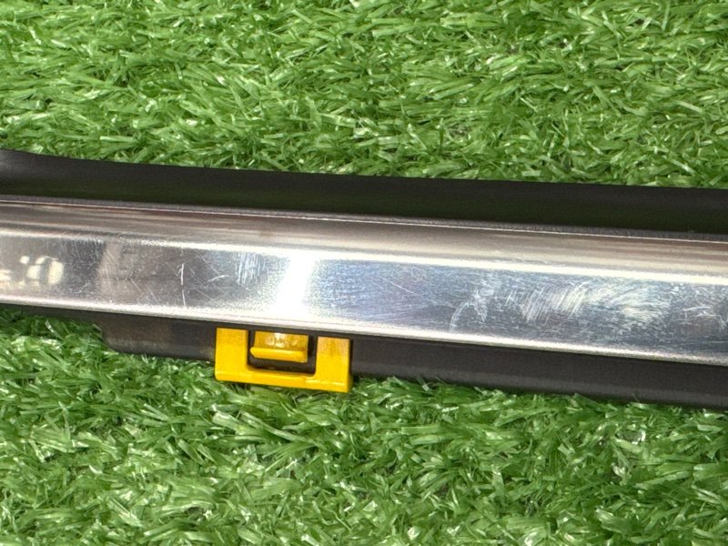 Уплотнитель стекла наружный(Бархотка) Хром Kia Cerato 4 2021 BD