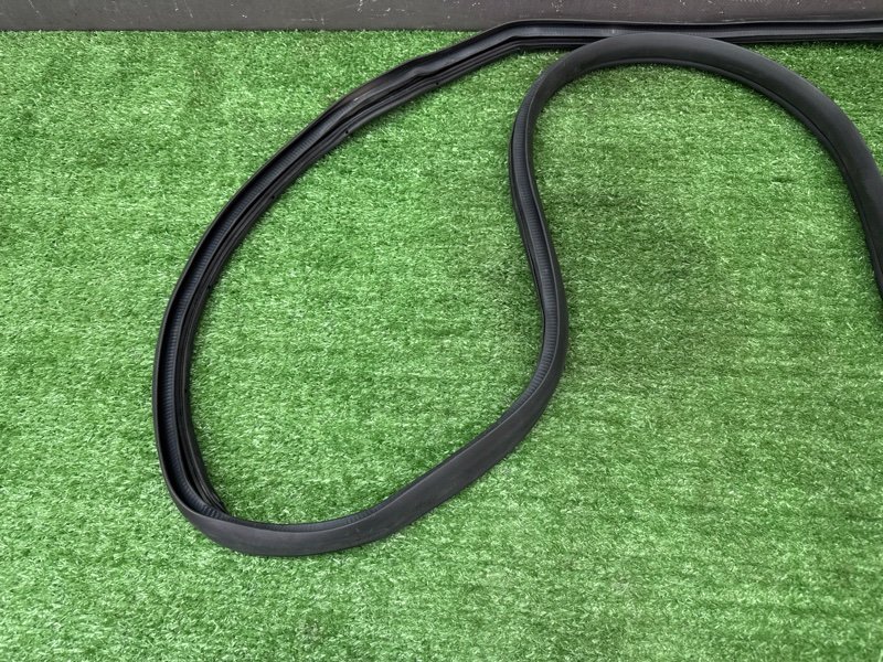 Уплотнитель проема двери Kia Cerato 4 2021 BD