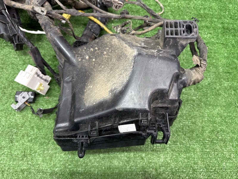 Проводка моторного отсека с блоком предохранителей Kia Cerato 4 2021 BD