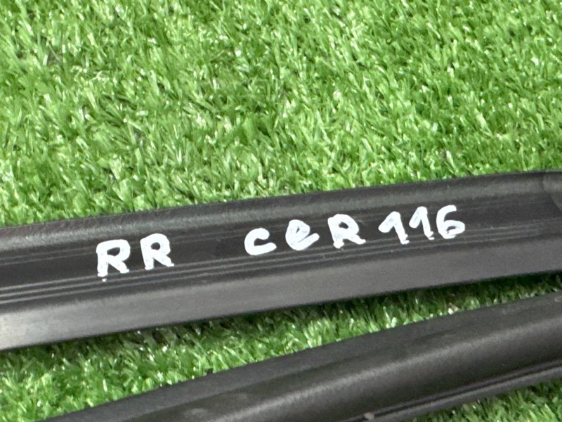 Уплотнитель двери Kia Cerato 4 2021 BD