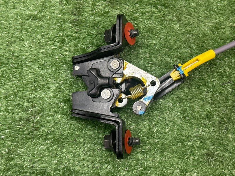 Замок спинки сиденья Kia Cerato 4 2021 BD