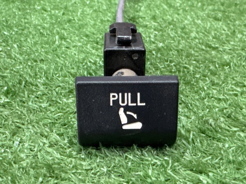 Замок спинки сиденья Kia Cerato 4 2021 BD