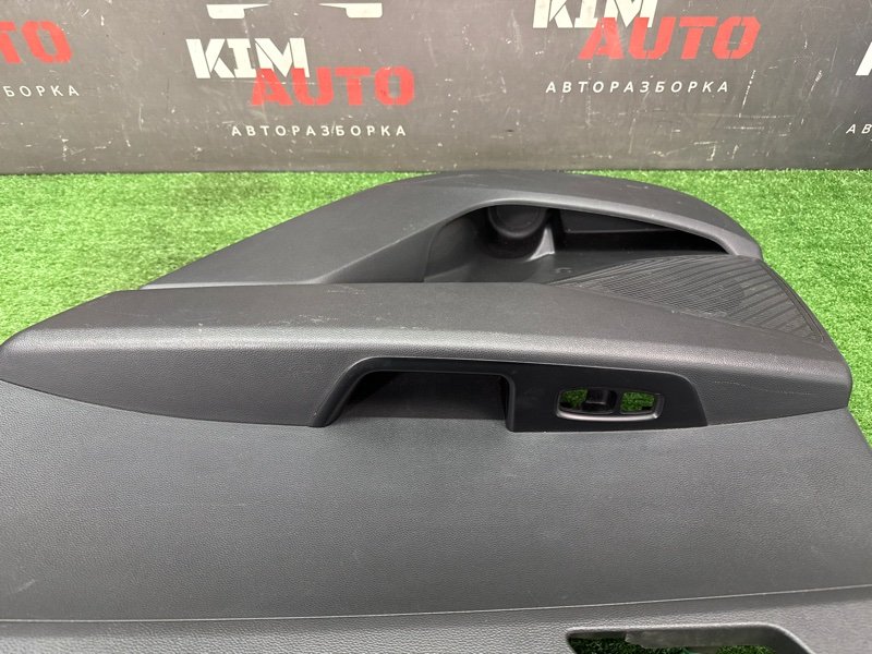 Обшивка двери Hyundai Creta 2017 GS