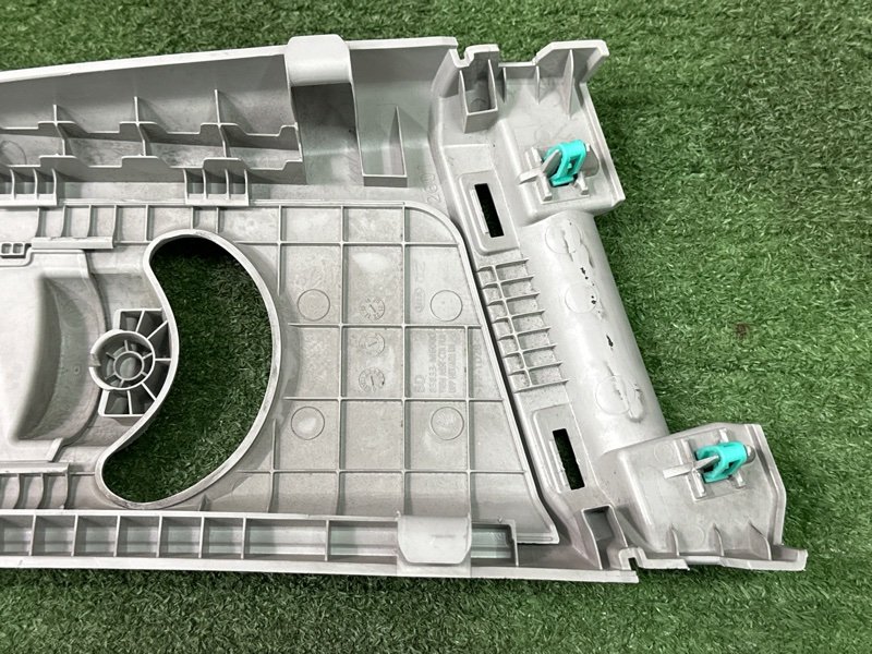 Накладка центральной стойки верхняя Kia Cerato 4 2021 BD