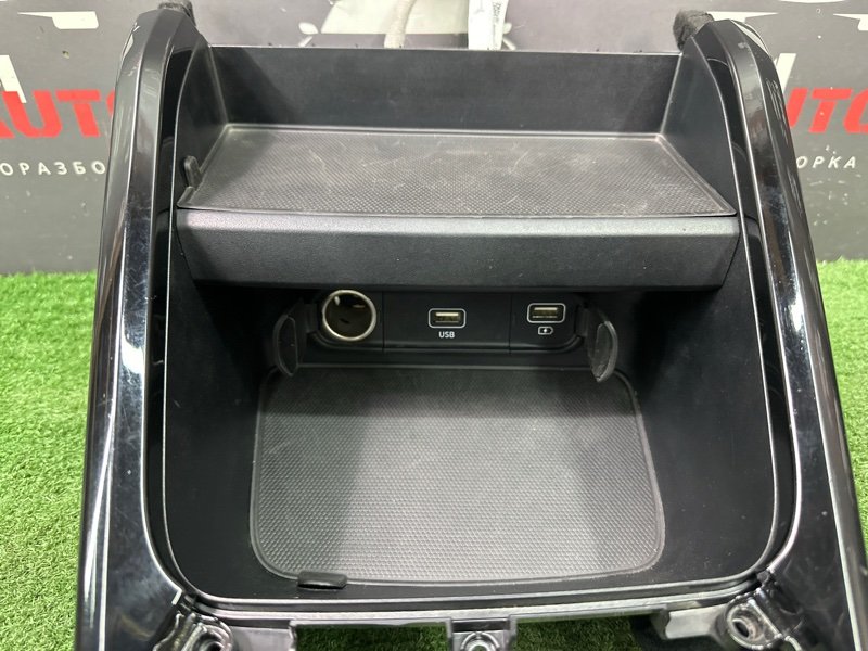 Накладка консоли АКПП Kia Cerato 4 2021 BD